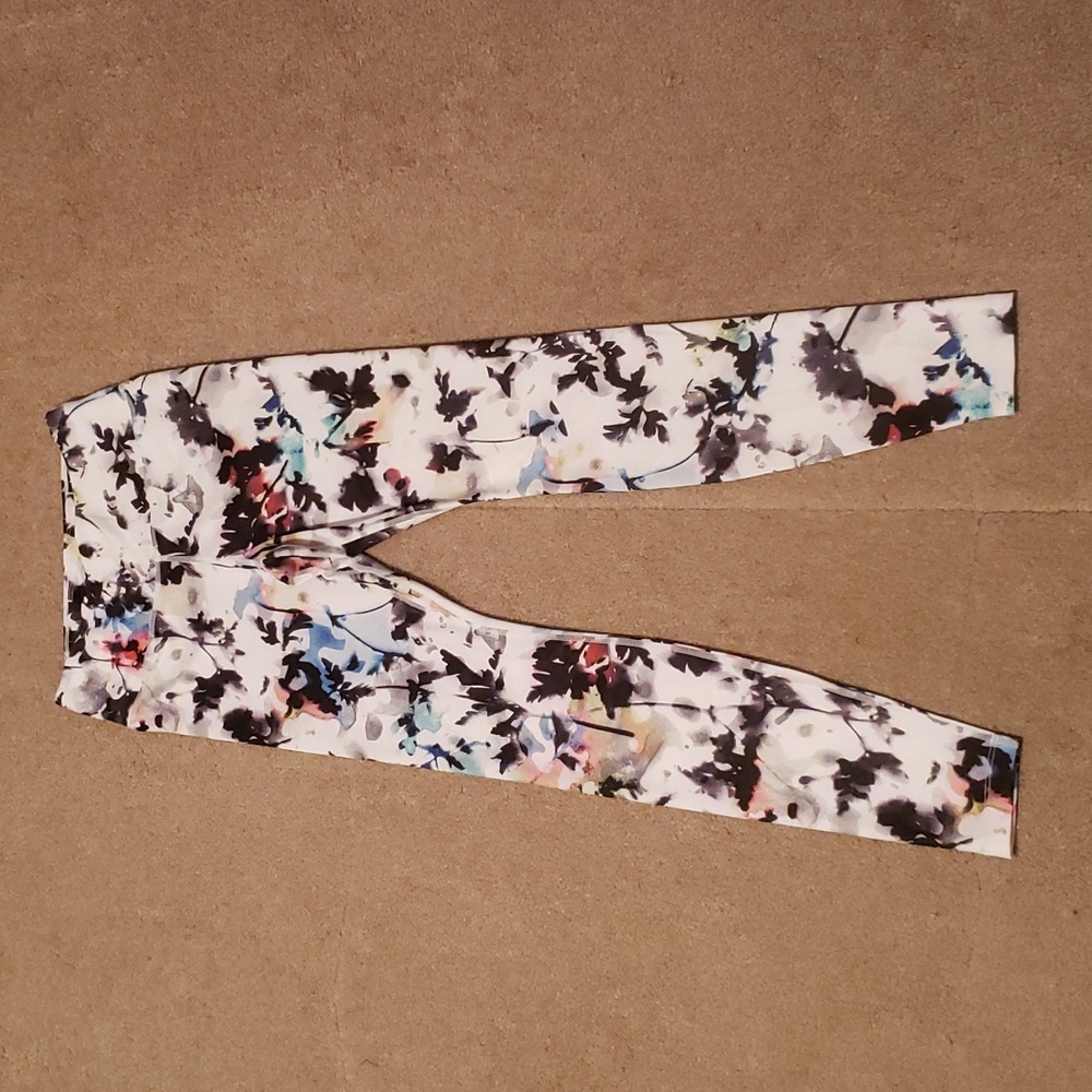 Nike One Women's Floral Print Leggings